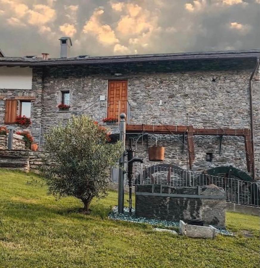 La Volta - Lake Como Heritage Home In Molino Maufet Watermill - Patio On The Garden Colico Exterior foto